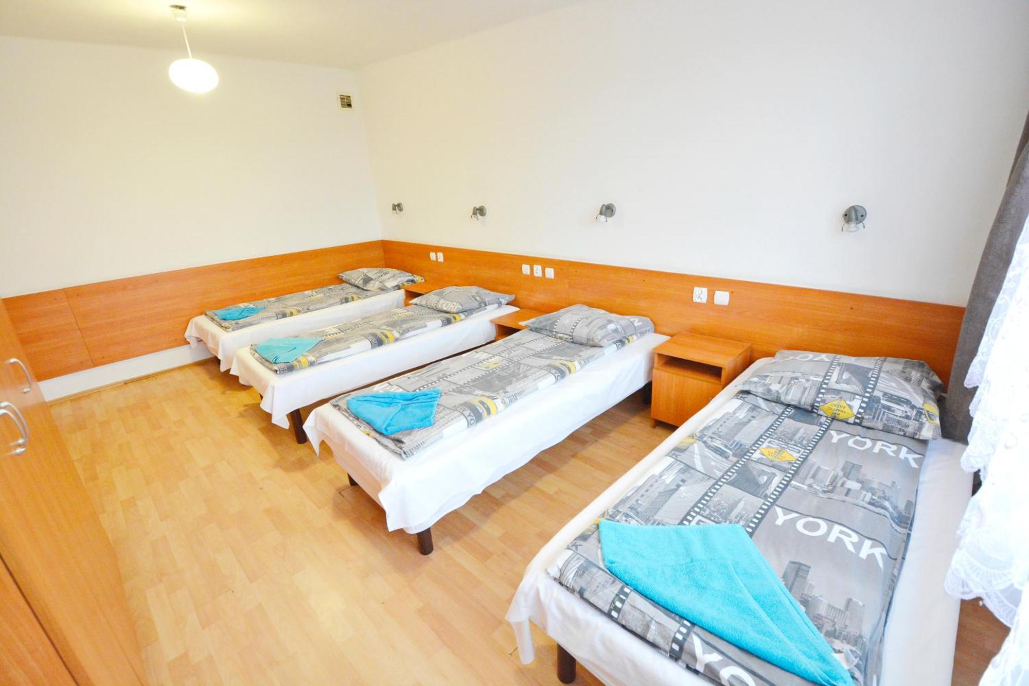 Twoj Hostel รูดา ชลอสกา ภายนอก รูปภาพ